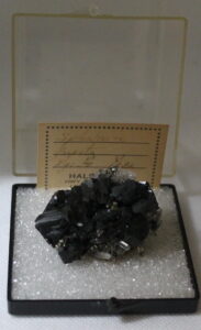 Quartz and Pyrite on Sphalerite